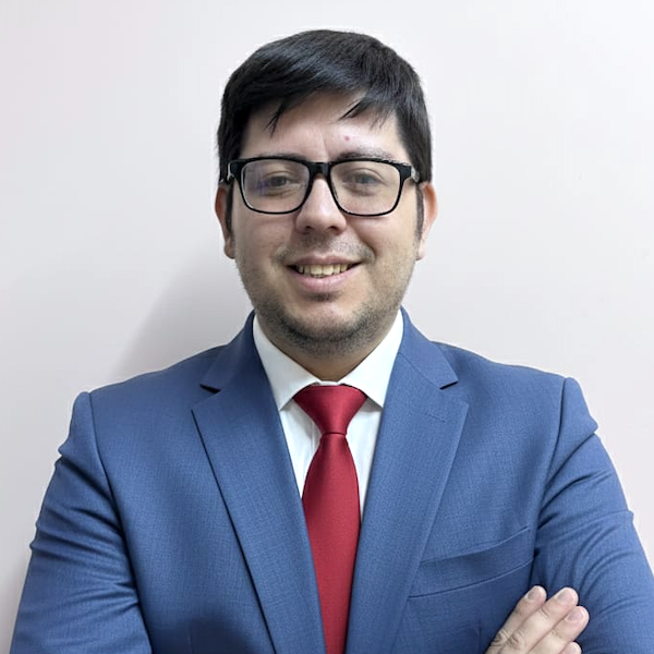 Mgtr. Felipe Oviedo